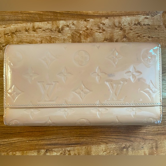 Louis Vuitton Vernis Sarah Monogram Long Wallet - Picture 6 of 9